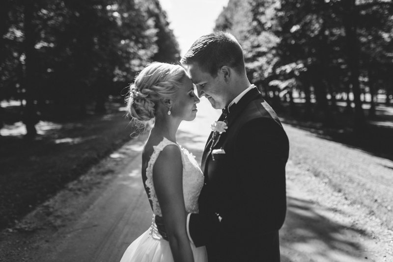 Vasa bröllop Korsholms kyrka bröllopsfotograf Julia Lillqvist