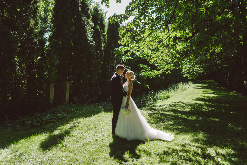Vasa bröllop Korsholms kyrka bröllopsfotograf Julia Lillqvist