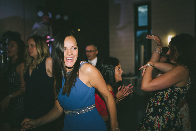 Vasa bröllop Korsholms kyrka bröllopsfotograf Julia Lillqvist