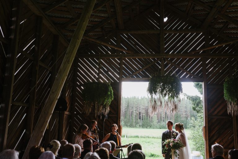 Finland Wedding Photographer Julia Lillqvist