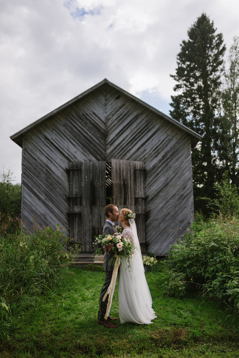 Finland Wedding Photographer Julia Lillqvist