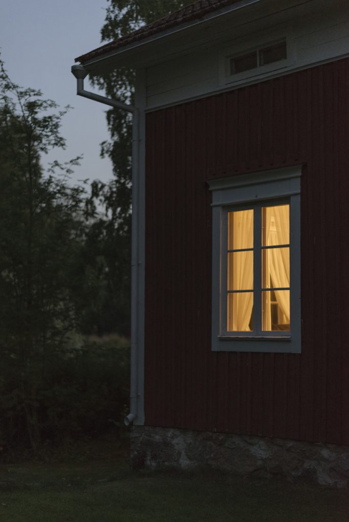 wedding storyteller finland wedding photographer