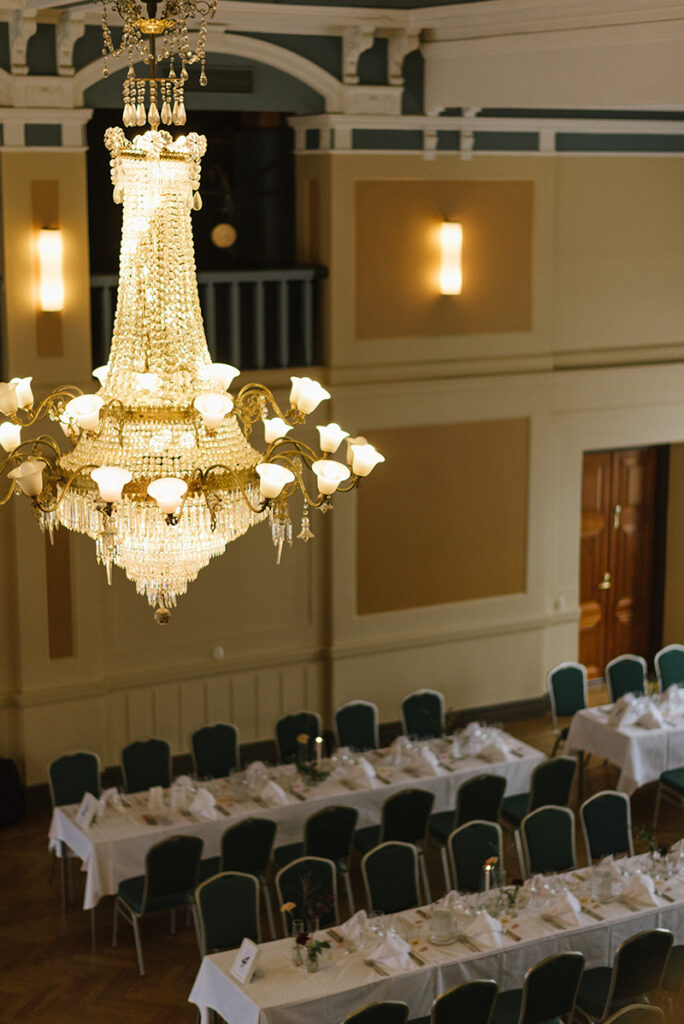 tampere valokuvaaja komediateatteri häät