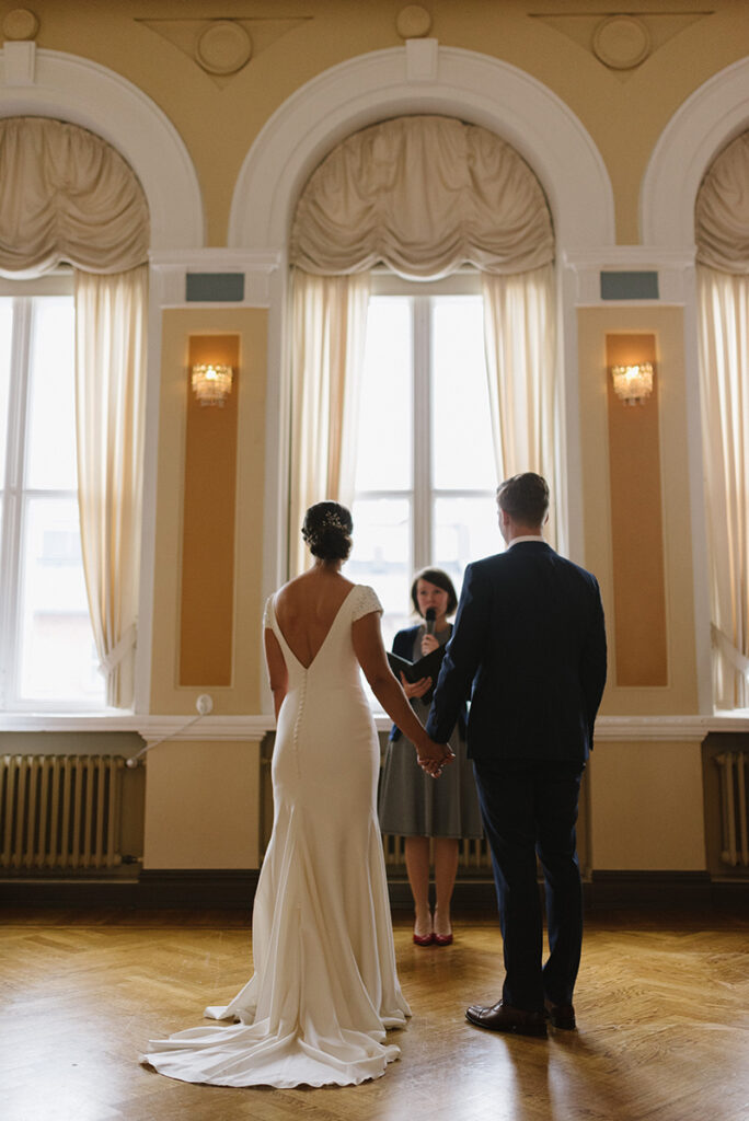 tampere valokuvaaja komediateatteri häät