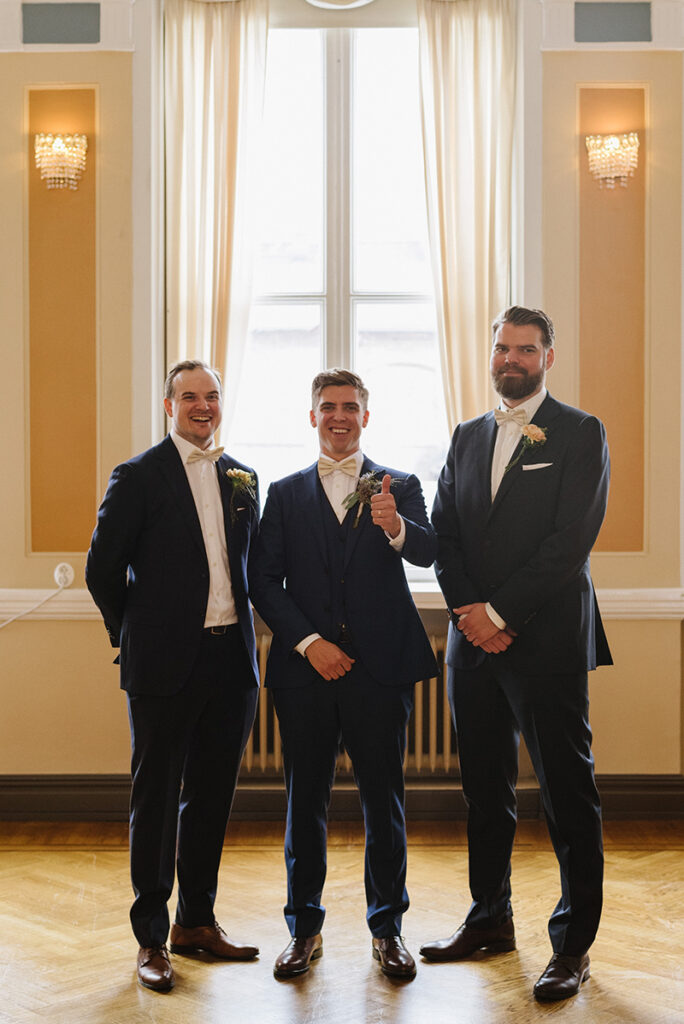 tampere valokuvaaja komediateatteri häät