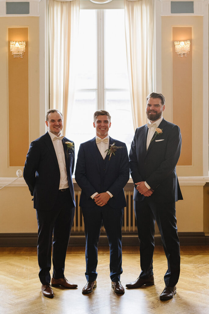 tampere valokuvaaja komediateatteri häät