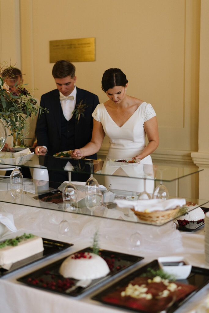 tampere valokuvaaja komediateatteri häät