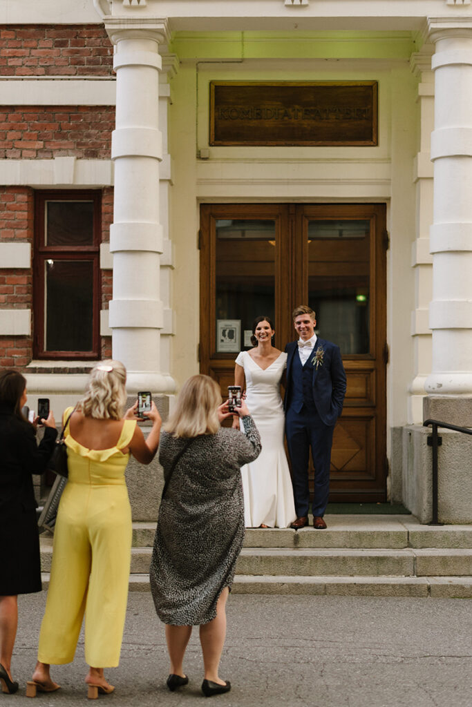 tampere valokuvaaja komediateatteri häät