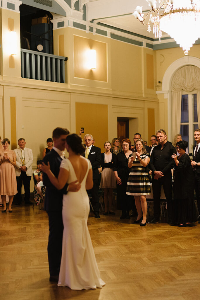 tampere valokuvaaja komediateatteri häät