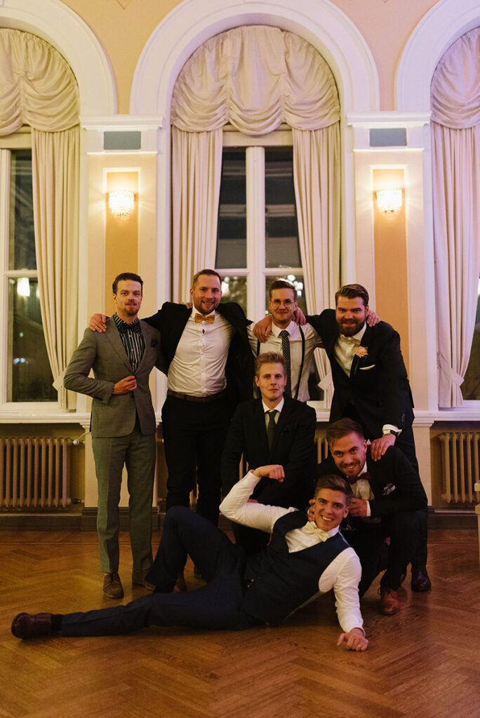 tampere valokuvaaja komediateatteri häät