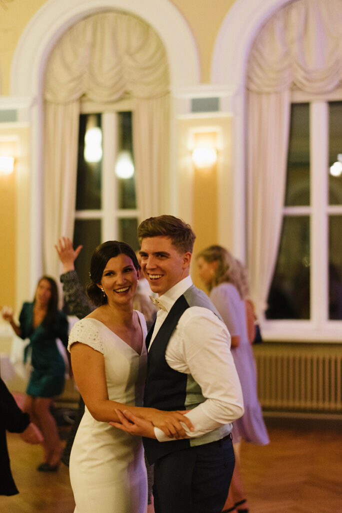 tampere valokuvaaja komediateatteri häät