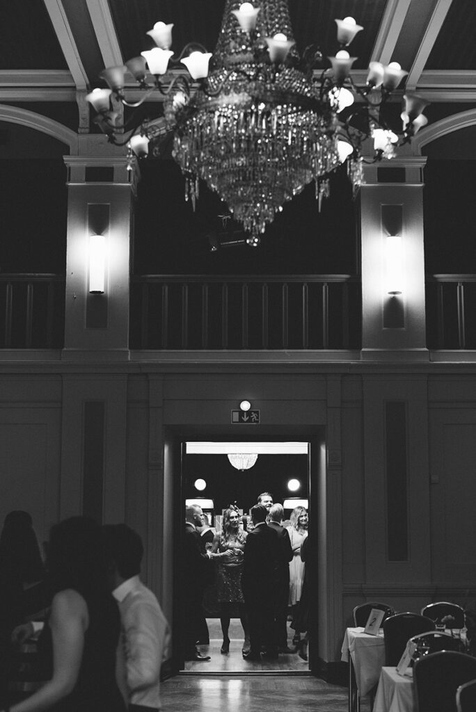 tampere valokuvaaja komediateatteri häät