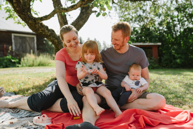 Reuniting with the Reiners| Familjefotografering  Jakobstad
