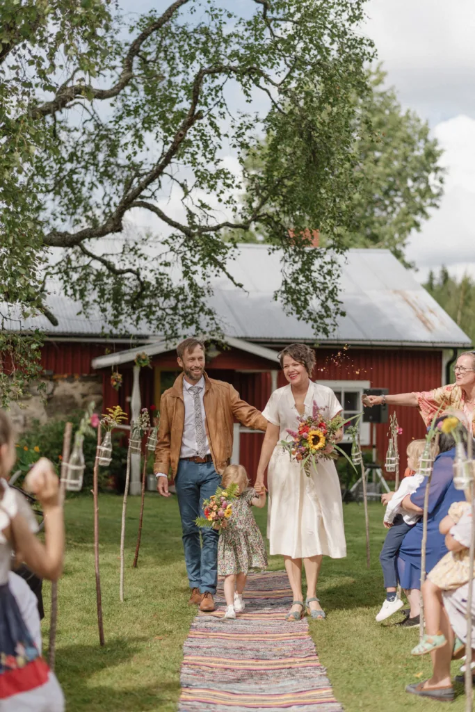 utomhus vigsel bröllop