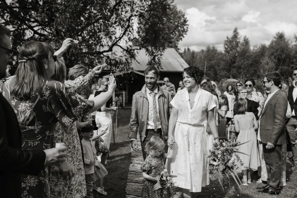 utomhus vigsel bröllop