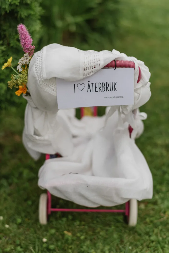 utomhus vigsel bröllop