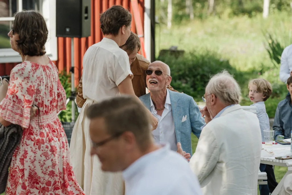 trädgård bröllop inspiration bröllopsfest hemma