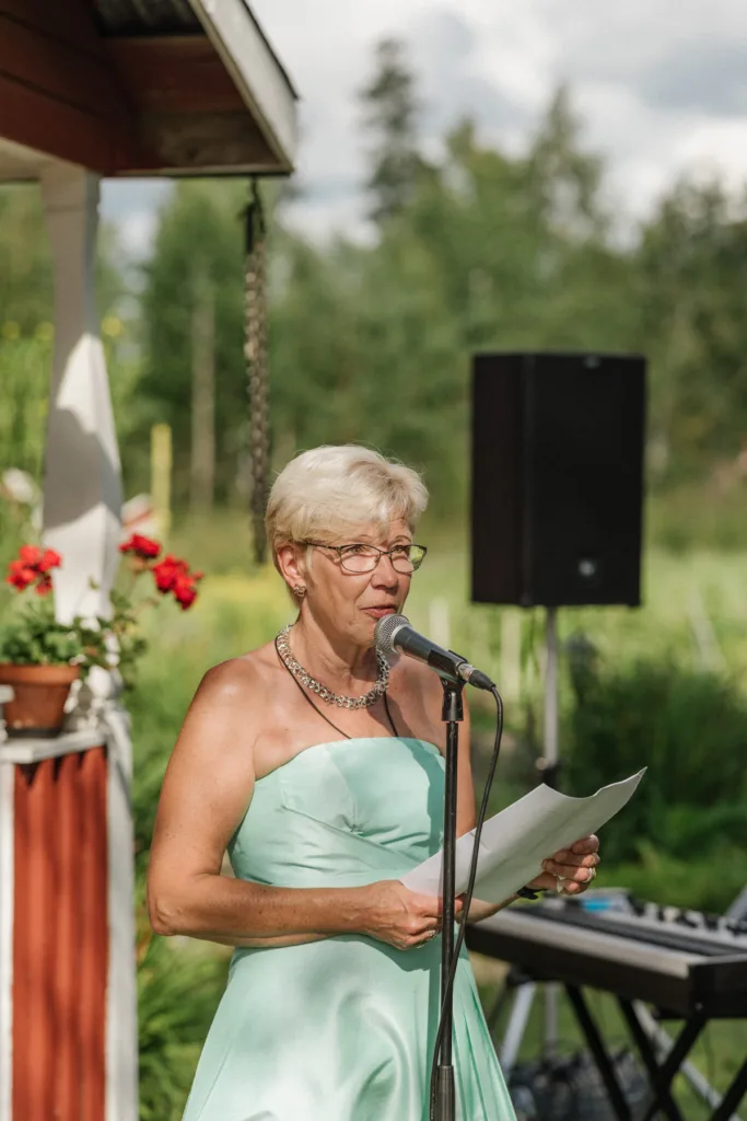 trädgård bröllop inspiration bröllopsfest hemma