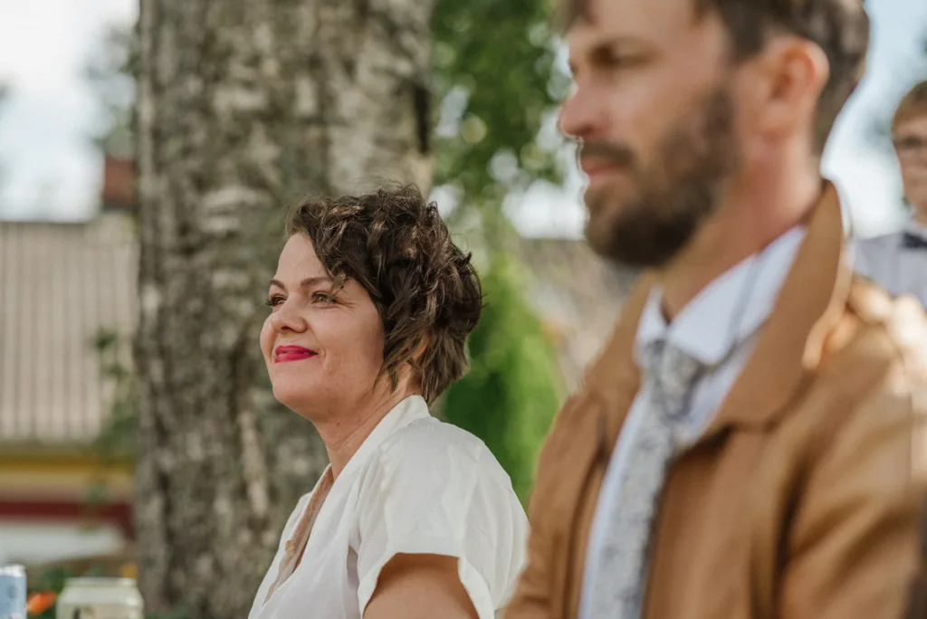 trädgård bröllop inspiration bröllopsfest hemma