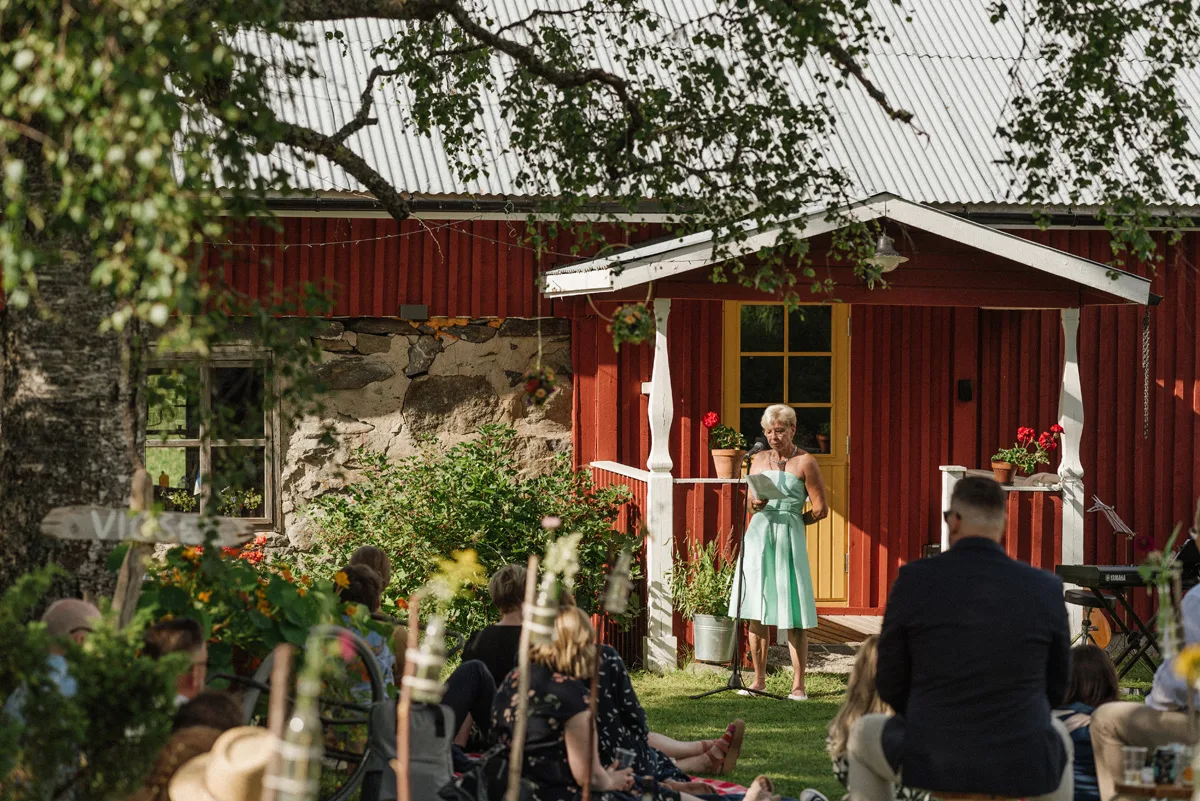 trädgård bröllop inspiration bröllopsfest hemma