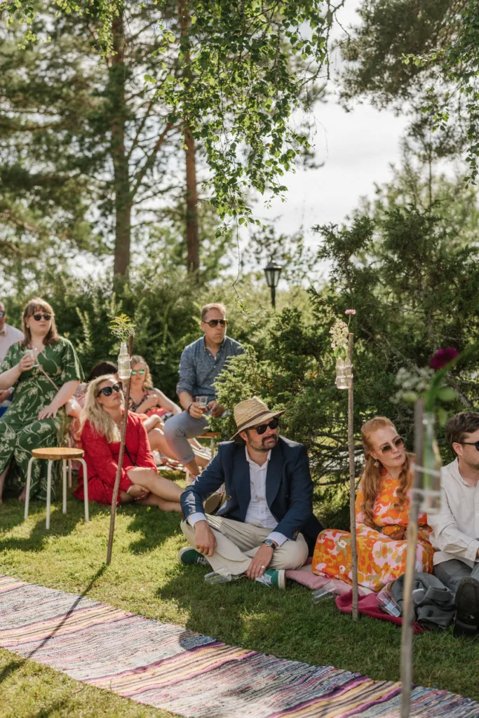 trädgård bröllop inspiration bröllopsfest hemma