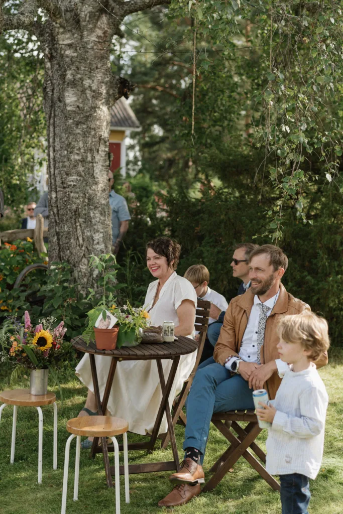 trädgård bröllop inspiration bröllopsfest hemma