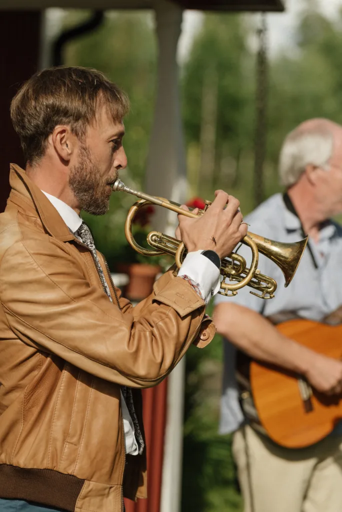 trädgård bröllop inspiration bröllopsfest hemma