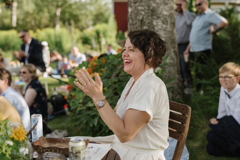 trädgård bröllop inspiration bröllopsfest hemma