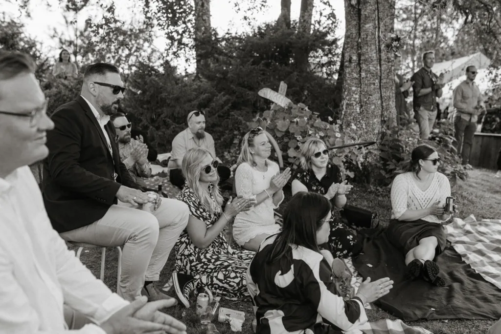 trädgård bröllop inspiration bröllopsfest hemma