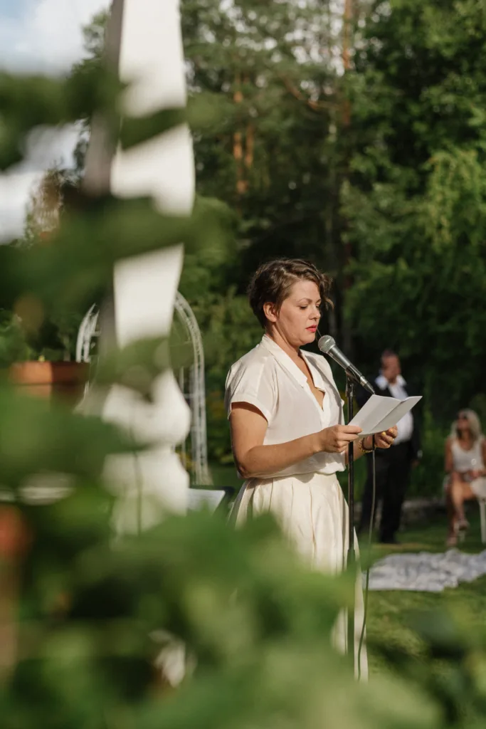 trädgård bröllop inspiration bröllopsfest hemma