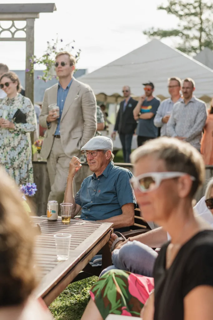 trädgård bröllop inspiration bröllopsfest hemma