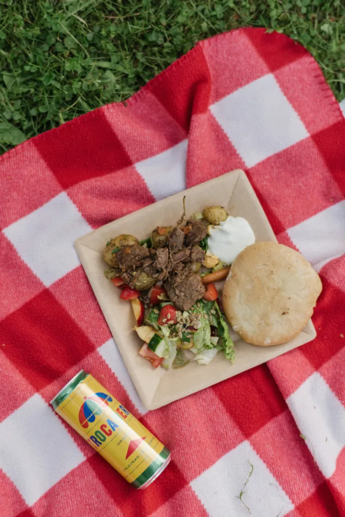 trädgård bröllop inspiration bröllopsfest hemma