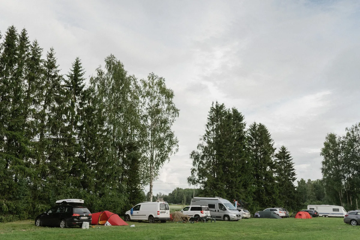 trädgård bröllop inspiration bröllopsfest hemma