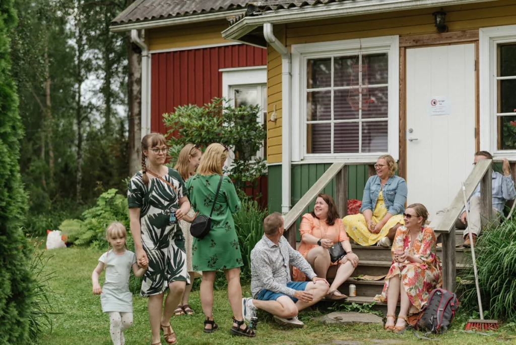 trädgård bröllop inspiration bröllopsfest hemma