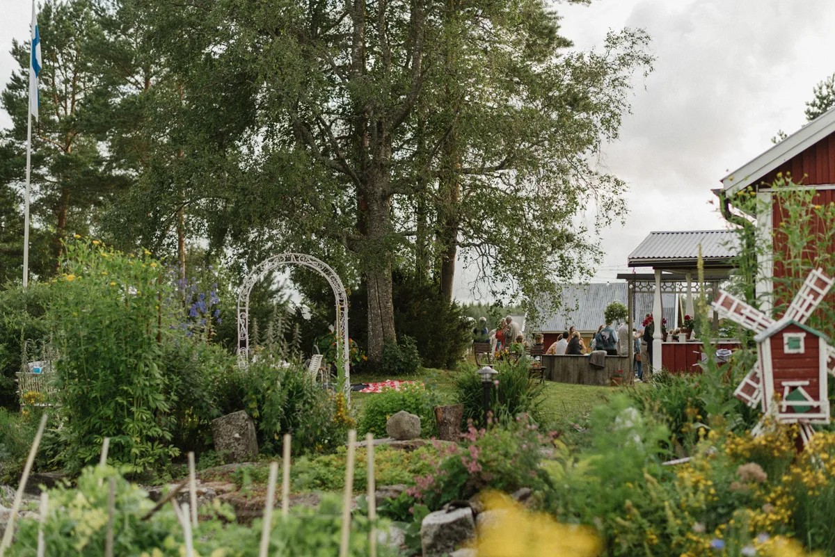 trädgård bröllop inspiration bröllopsfest hemma