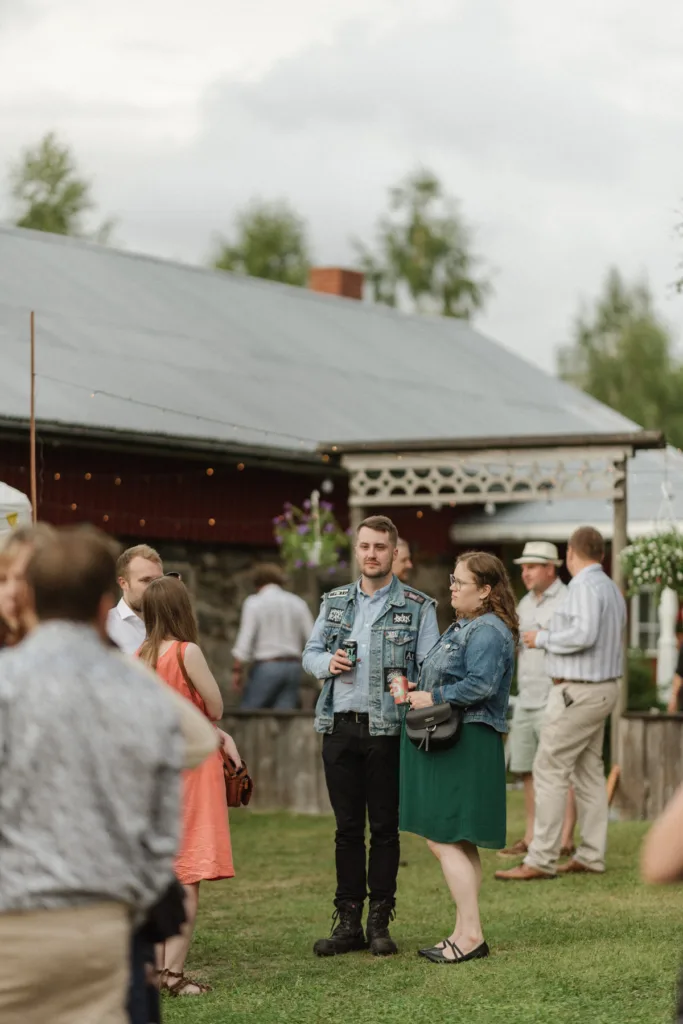 trädgård bröllop inspiration bröllopsfest hemma