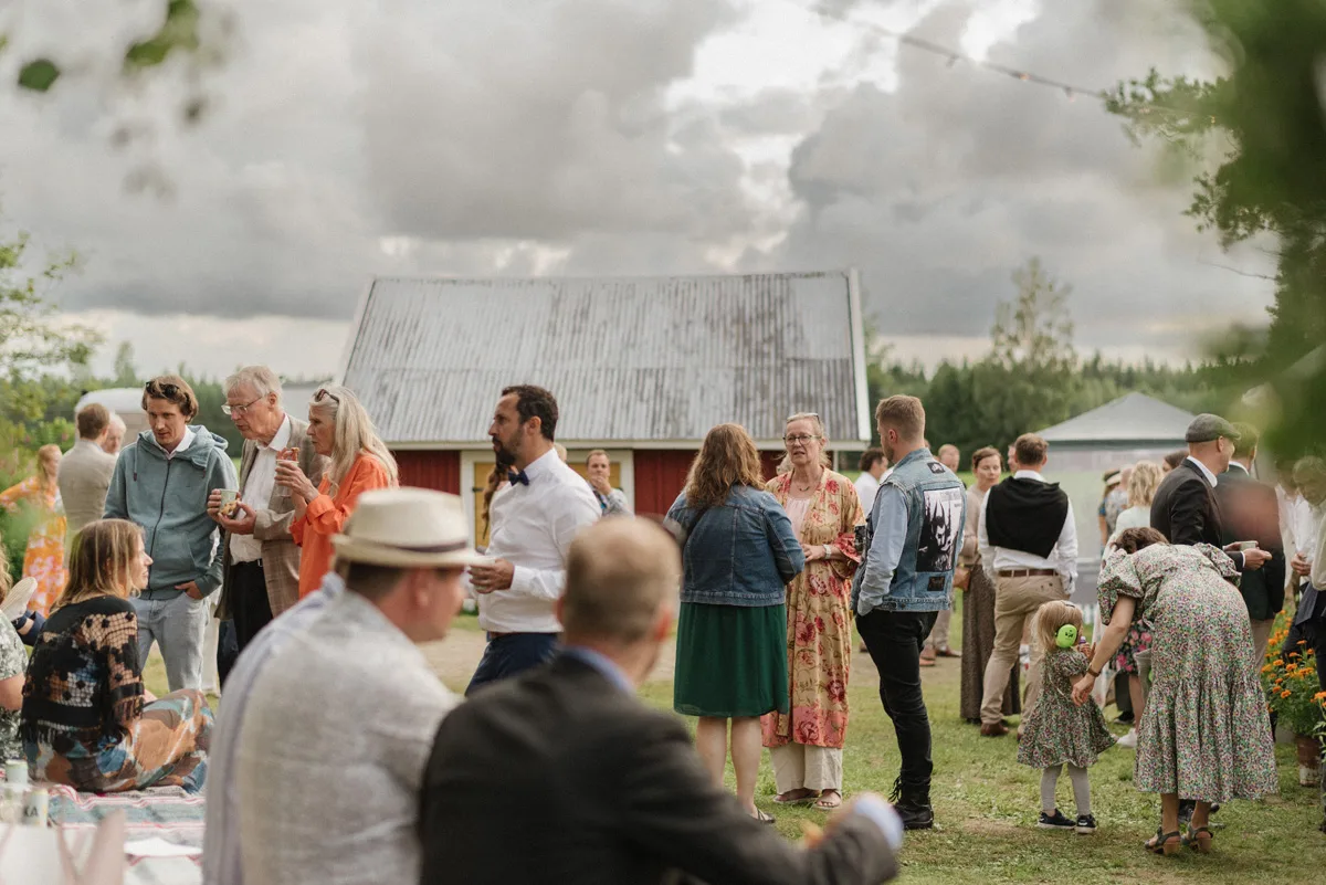 trädgård bröllop inspiration bröllopsfest hemma