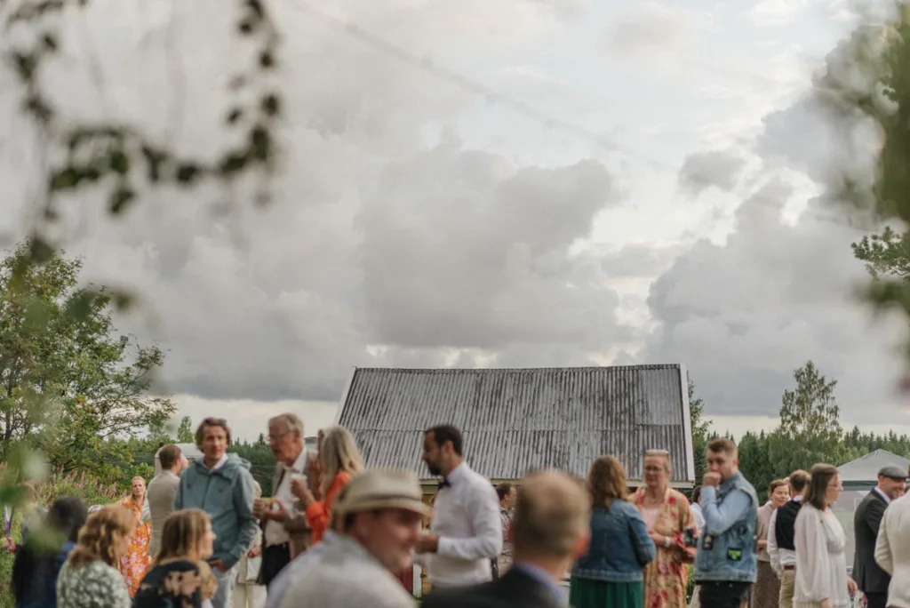 trädgård bröllop inspiration bröllopsfest hemma