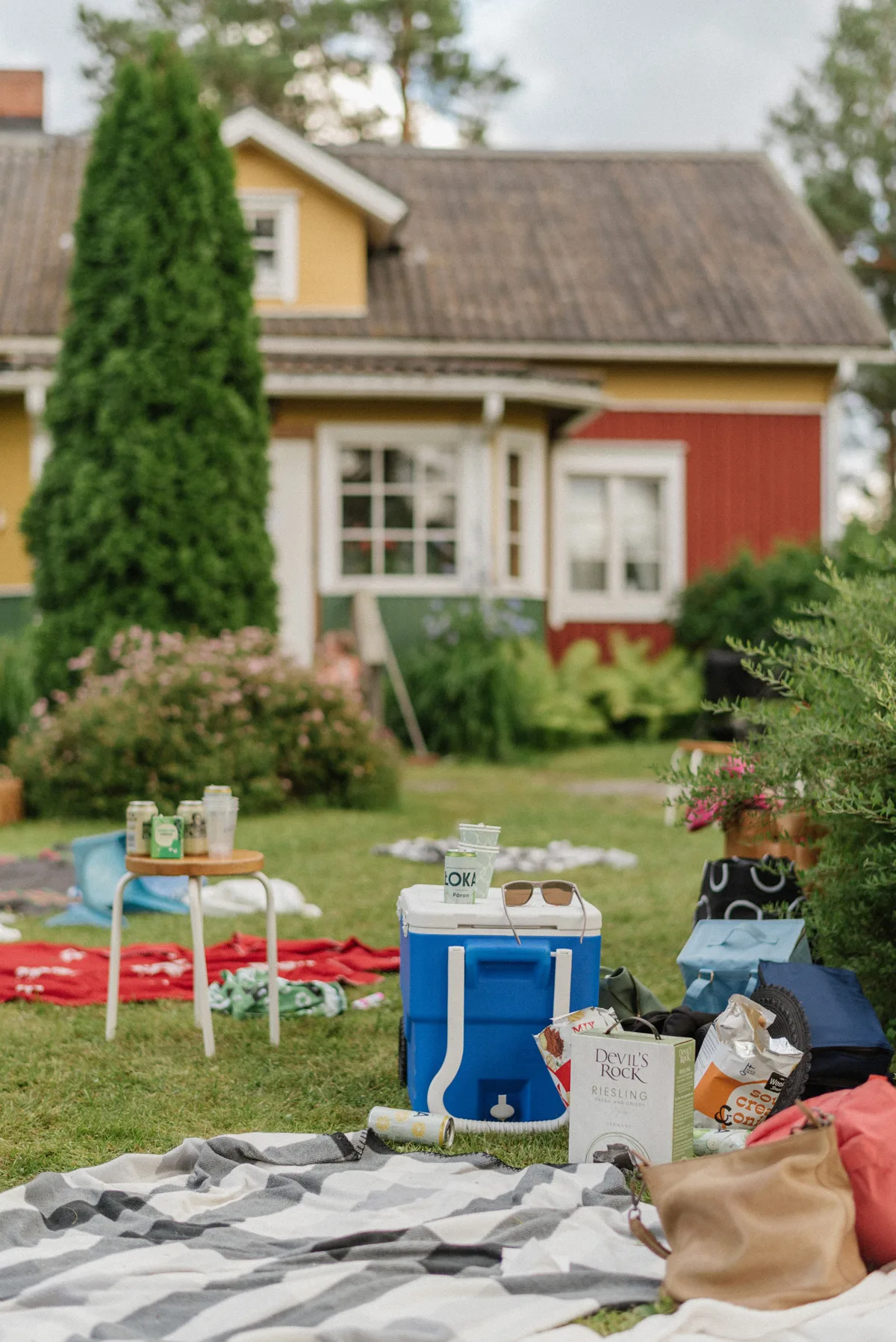 trädgård bröllop inspiration bröllopsfest hemma