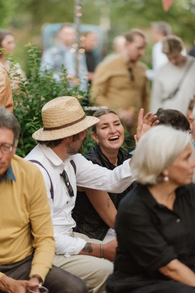 trädgård bröllop inspiration bröllopsfest hemma