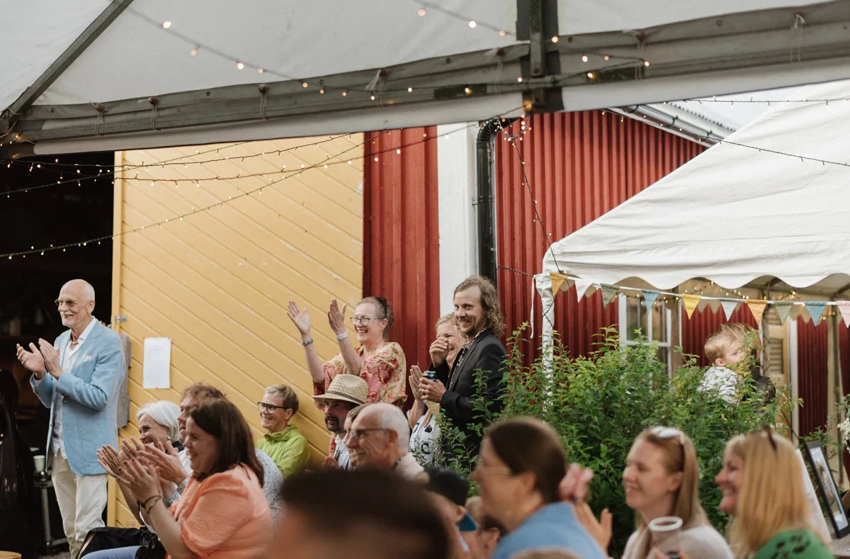 trädgård bröllop inspiration bröllopsfest hemma