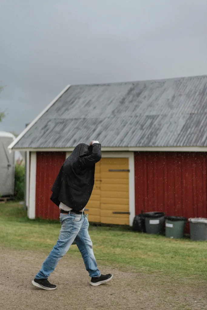 bröllopsfestival personligt bröllop hemma på gården