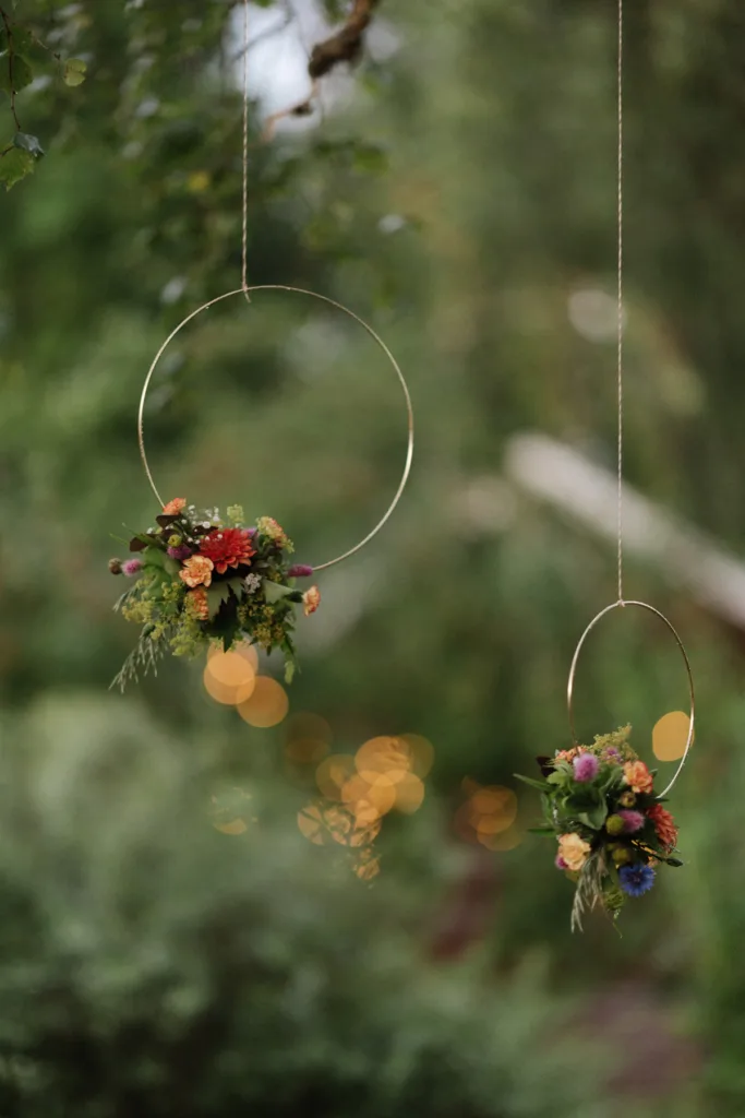 bröllopsfestival personligt bröllop hemma på gården