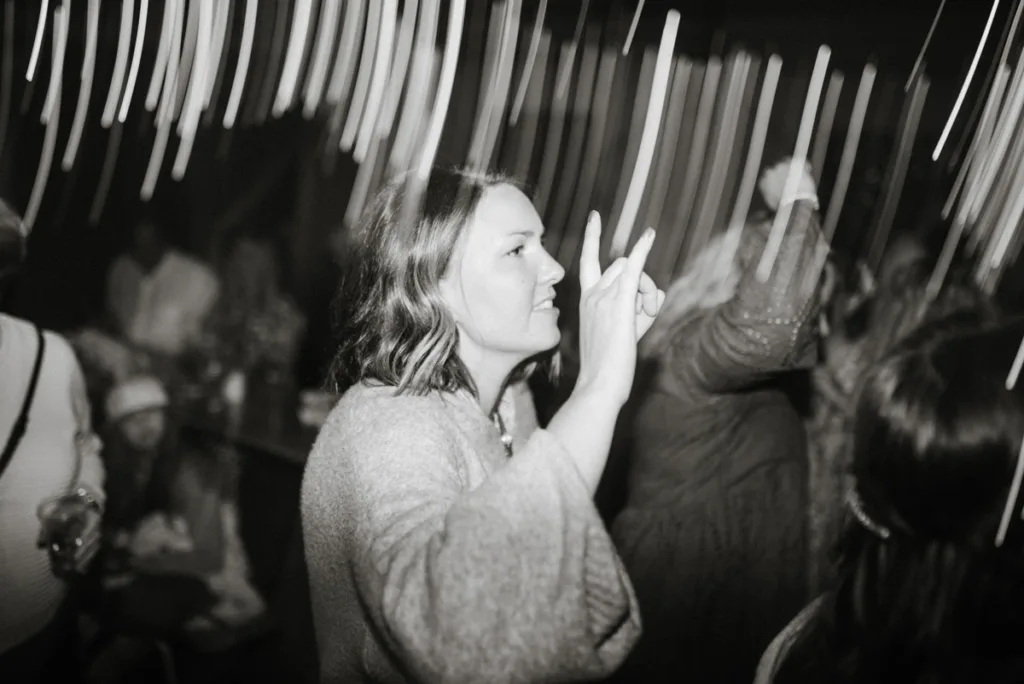 bröllopsfestival personligt bröllop hemma på gården