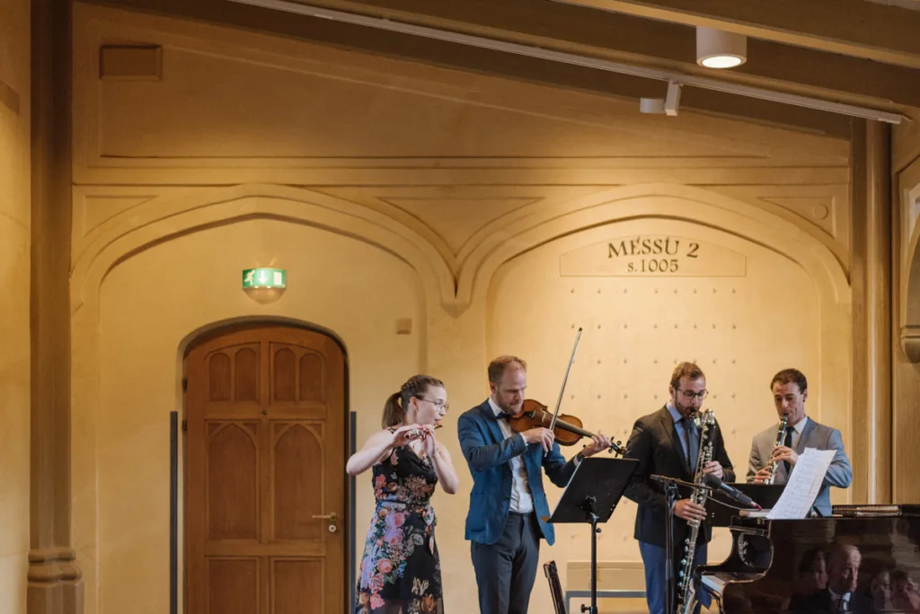 valokuvaaja vaasan kirkko