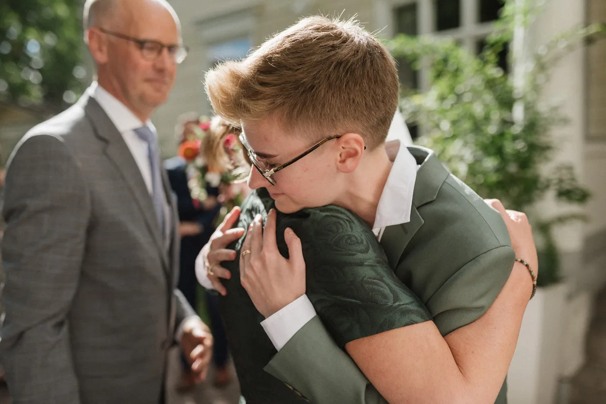 turku queer valokuvaaja sateenkaari häät