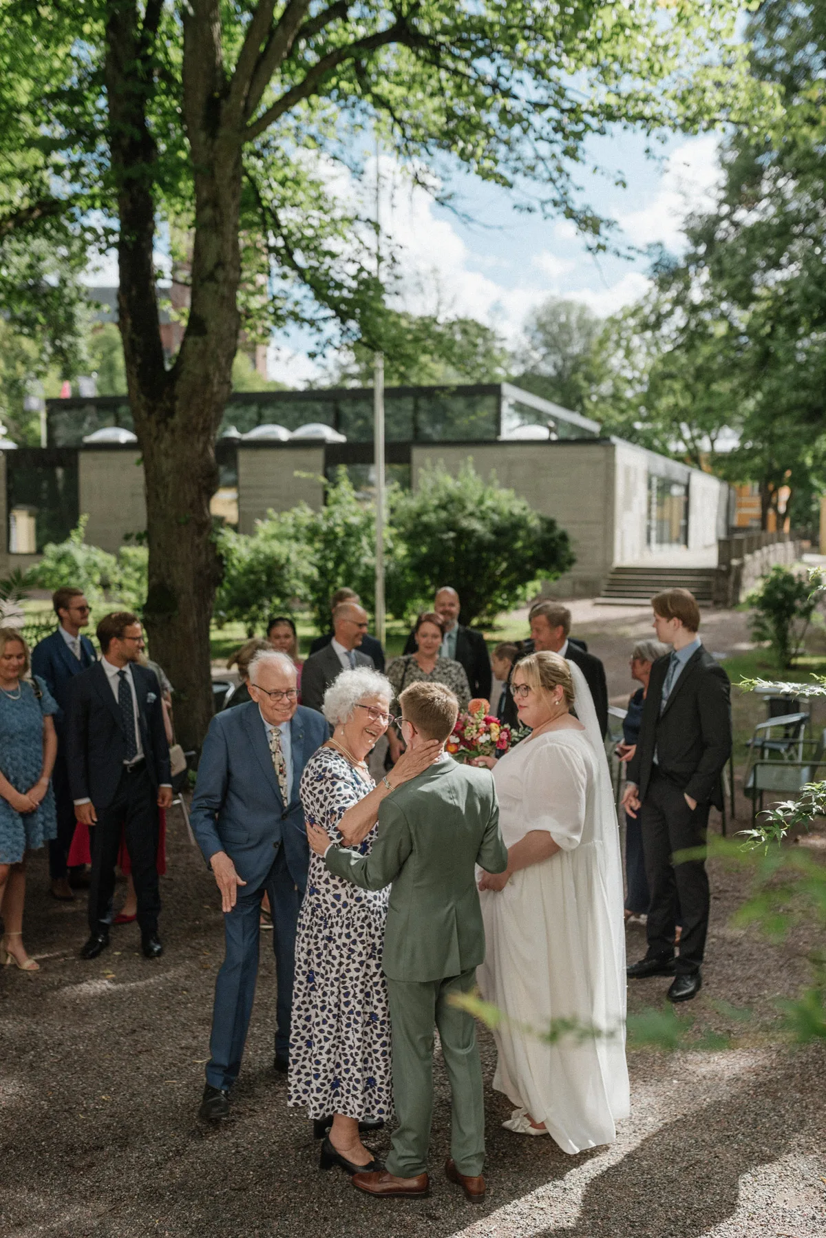 turku queer valokuvaaja sateenkaari häät