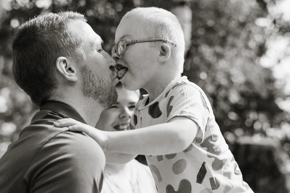 Barn-downs-syndrom-familjefotografering-vasa-julia-lillqvist-0013 | julia lillqvist | turku wedding photographer Barn downs syndrom familjefotografering vasa
