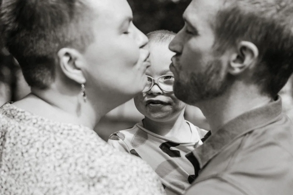 Barn-downs-syndrom-familjefotografering-vasa-julia-lillqvist-0030 | julia lillqvist | turku wedding photographer Barn downs syndrom familjefotografering vasa