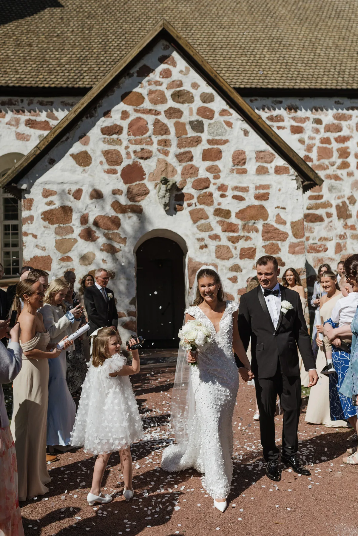 S&d-240525-fotograf-julia-lillqvist-0526 | turku wedding photographer julia lillqvist Saltvik kyrka bröllopsfotograf åland